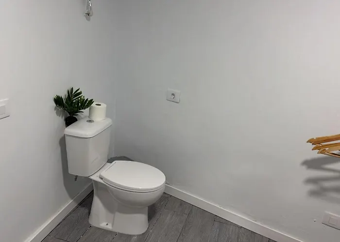 Vivienda San Justo Πανσιόν *